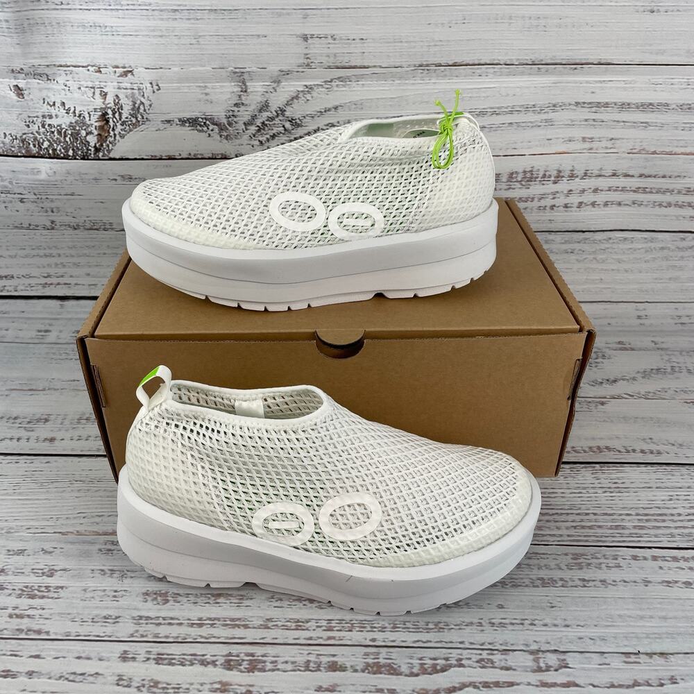 OOFOS OOmega Chukka Womens US 6.5 Recovery Shoes Slip On White